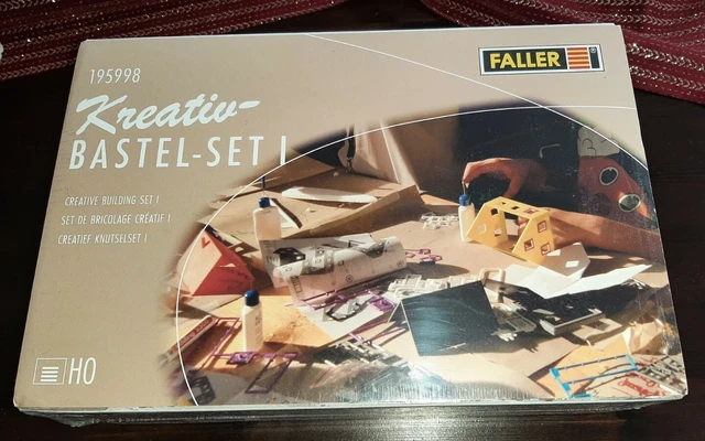Faller, ho, ref 195998. Maison individuelle diorama, emballage d'origine.
