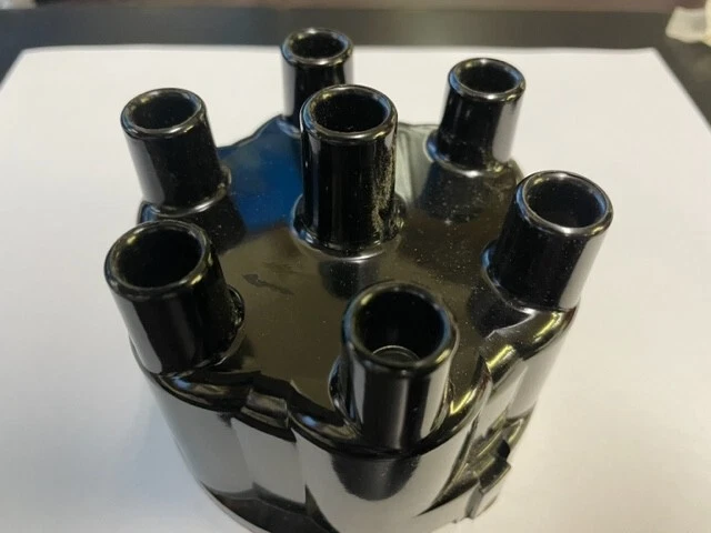 Black US Made Distributor Cap Equivalent Fit to Standard CH410