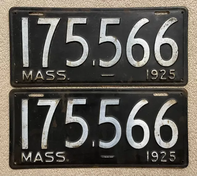 Matched Pair 1925 Massachusetts License Plates