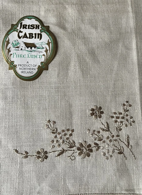 VINTAGE IRISCHE Kabine LEINEN 2 x TABLETT Trolley Tücher Wildblume Stickerei Etikett