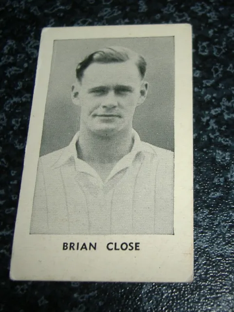 DC Thomson - The Worlds Best Cricketers (Mauve) No5 - Brian Close, Yorkshire