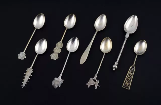 Hong Kong silver, eight spoons with different motifs. 1930/40s.