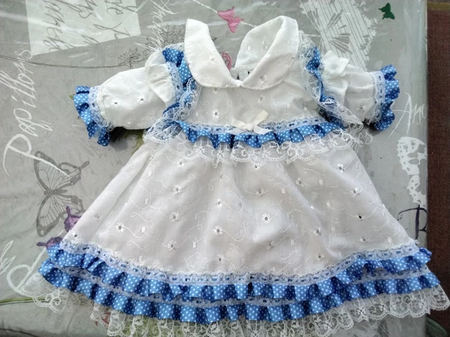 BELLE POUPÉE ANCIENNE en porcelaine de 12 pouces emballée dans une robe