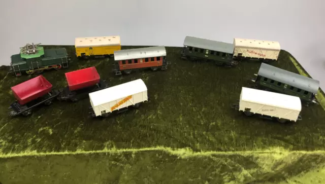 Konvolut - 10x Märklin H0, Lok Personenwagen Güterwagen Kühlwagen Jamaica ua. /1