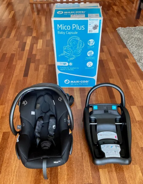 Maxi - Cosi Mico Plus Baby Capsule Black ISOFIX Maxi-Cosi As New Adapter 2021