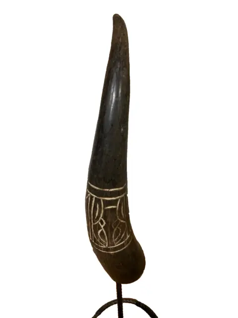 Old Tribal Bamum Horn  Figure    ---  Cameroon BN 68