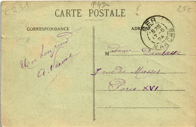 CPA AK Flers Orne - Place de la Halle Le march aux Cochons (800430) 2