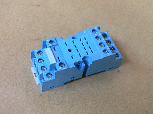 FINDER 94.74 Relay Base Socket 14-Pin