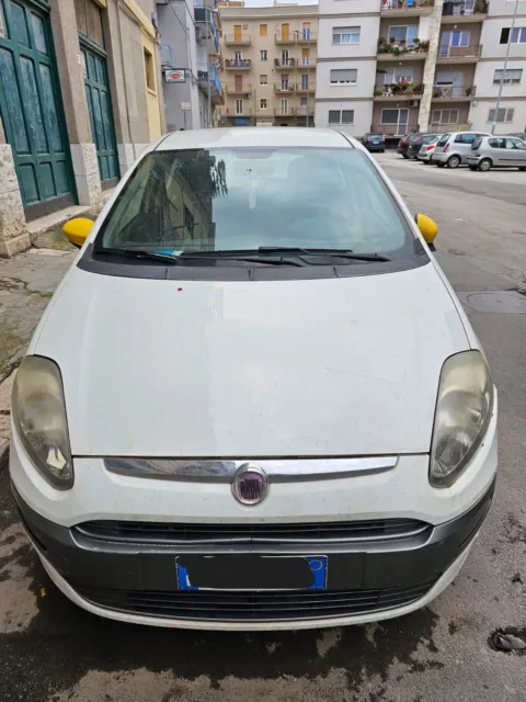 Automobile Usata - Fiat Punto Evo 2011 Non Marciante Automobile Usata - Fiat Punto Evo 2011 Non Marciante