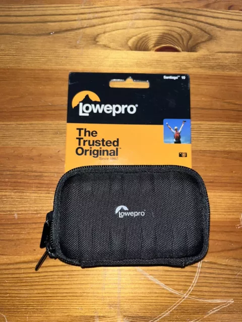 Lowepro Camera Case Santiago 10 - Brand New