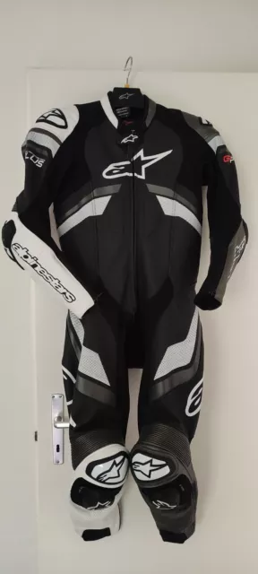 Alpinestars GP Plus V3 1-Teiler Motorrad Lederkombi (Black white metal grey) 44