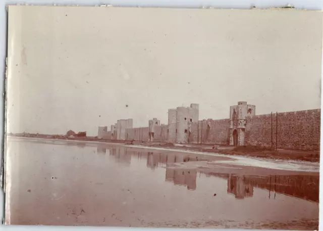 France, Aigues-Mortes, les remparts Vintage albumen print Tirage albuminé  8