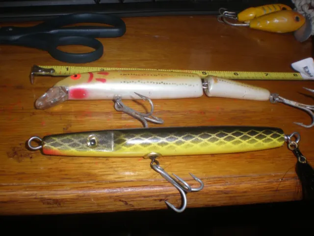 LOT OF 8 Vintage Muskie Pike Fishing Lures Wood Suick, Paw Paw, Musky Ike  Heddon $29.99 - PicClick