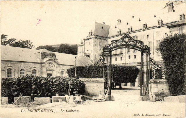 CPA AK La ROCHE-GUYON - Le Chateau (380630)