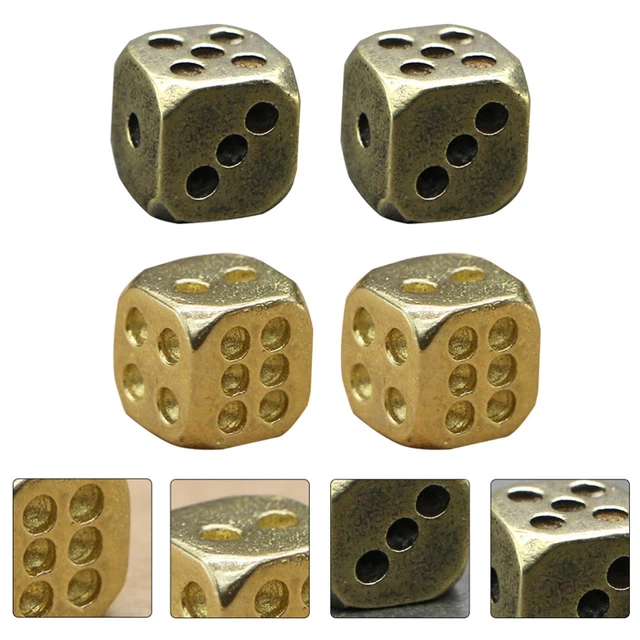 4 piezas Dados de metal portátiles Dados de latón Regalo Parejas Juegos de tablero de ajedrez Juego