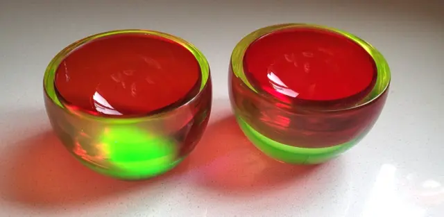 Matched Pair of Murano Orb Sommerso Vaseline Da Ros Bowls UV Reactive 1960s MCM 2