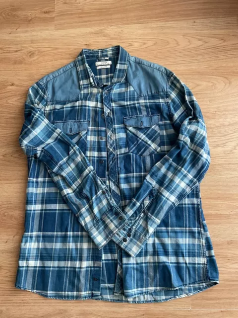 Chemise manches longues à carreaux bleus et jean Taille XL marque Célio