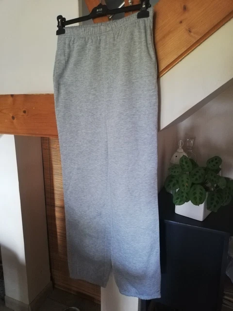 PANTALON DE JOGGING Garcon Taille 38 Marque Kiabi EUR 5 00