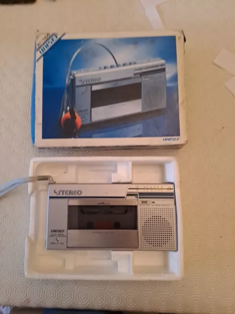 Walkman Unisef AF 1100 FM/AM Cassette  Recorder Vintage Cassette Player Japan