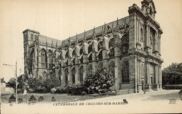 51 - cpa - Cathédrale de CHALONS SUR MARNE   (F4416)