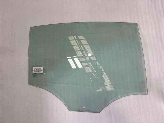 2006-2010 VW PASSAT - REAR Right DOOR Window Glass 3C5845026