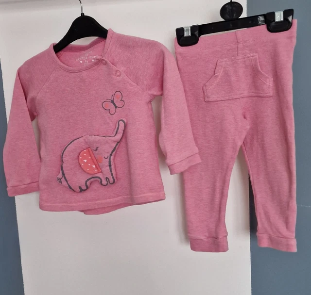 Pacchetto vestiti per bambine 12-18 m. Abito, leggings, tuta, marmitta. Condizioni perfette. 2