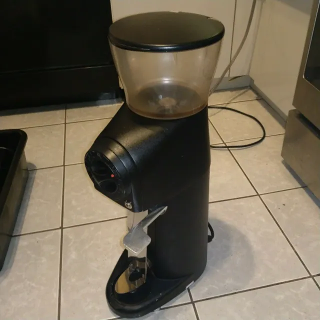 Compak 83B101 R8 Retail Espresso Coffee Bean Grinder Used Guarantee Mk Offer