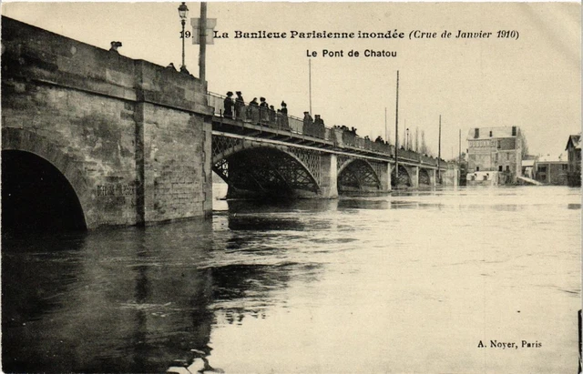CPA La Banlieue Parisienne flooded - Le Pont (453014)