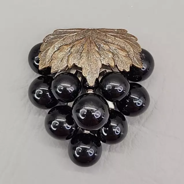 Grape Cluster Dress Clip Vtg Black Silver Tone Art Nouveau Acrylic Beaded 2"