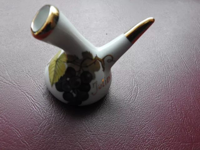 POUPÉE MINIATURE EN PORCELAINE DE LIMOGES  signé JULIENAS