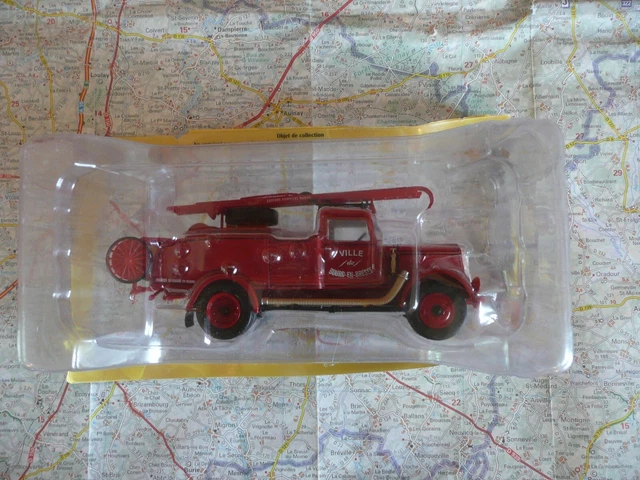 Le Panneau Transport Exceptionnel Métal Du Berliet T12 Porte Char Miniature Metal Peint C 56690