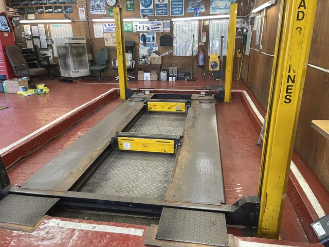 BRADBURY 4 POST ramp 3 tonne £600.00 - PicClick UK