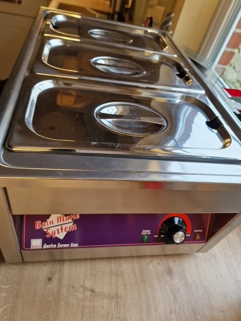 Bain-Marie GN1/1 200 mm Höhe mit 3 Gastronomiebehältern Bain-Marie GN1/1 200 mm Höhe mit 3 Gastronomiebehältern