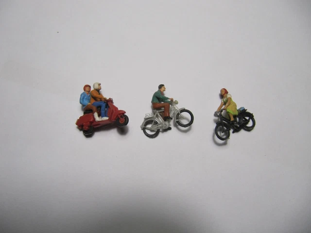 POLICHINELLE (FR) : des jouets militaires à l'éveil des petits comme POLICHINELLE (FR) : des jouets militaires à l'éveil des petits comme