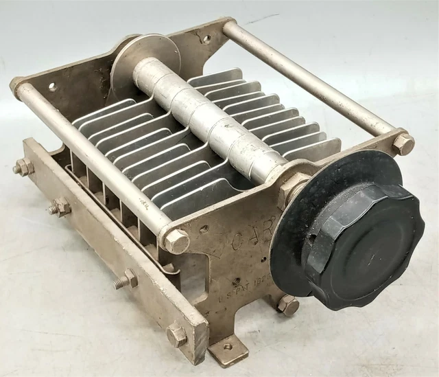Condensatore variabile in aria trimmer 2,8 21,5pF Tronser 10 1116 25021 031 Condensatore variabile in aria trimmer 2,8 21,5pF Tronser 10 1116 25021 031