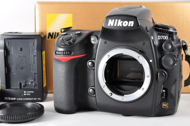 [MINT] NIKON D700 12.1MP Digital SLR Camera with BOX From Japan 34655 shots DHL