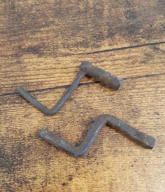 Job lot 2 Vintage Clock Parts. spares  - barn find two rusty clockwork winders