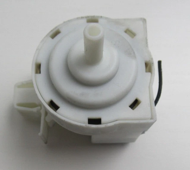 ELECTROLUX EWT1260ES1 TP142351 chauffant résistance A00238806 irca 1950w EUR 28,31 - FR