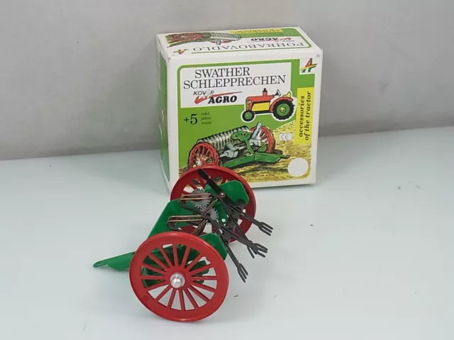 Blechspielzeug - Traktor Zubehör Schlepprechen von KOVAP 0402