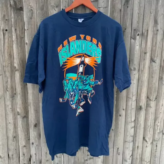 CustomCat New York Islanders The Fisherman Vintage NHL Crewneck Sweatshirt Sport Grey / XL