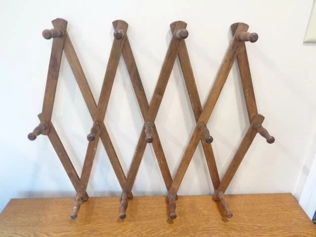 Vtg Accordion Expandable Wood Wooden 13 Peg Coat Hat Mug Wall Expanding Rack