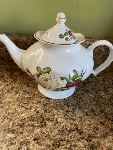 Vtg EnglishArther Wood & Son Tea Pot Floral Staffordshire England 6485 Gold Trim