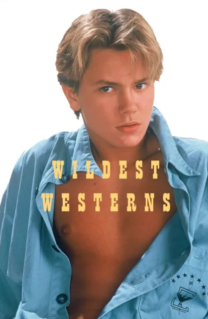 HOT RIVER PHOENIX Sexy Pic RARE PHOTO Bare Chest GAY INTEREST Semi