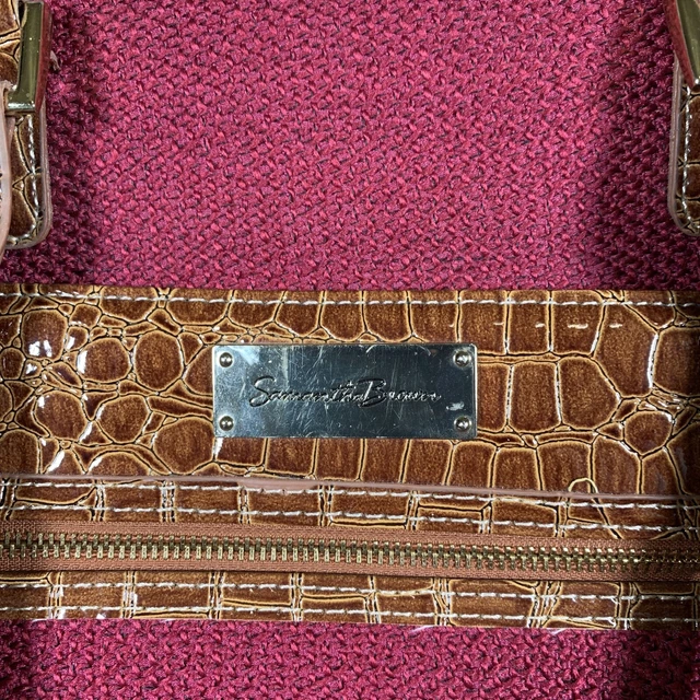 Samantha Brown Croco Embossed Dowel Bag Travel Purse Carry On Burgundy 2