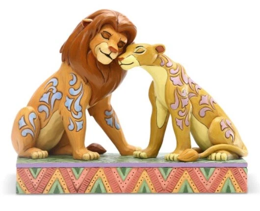 DISNEY TRADITIONS ROI Lion Simba Et Nala Se Blottir Figurine #6005961 ...