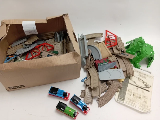THOMAS & FRIENDS Trackmaster Train Set Bundle with Engines £9.99 ...