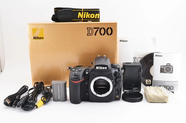 Nikon D700 12.1MP Digital Camera Black 21996 Shots From JAPAN [Near Mint] #461A