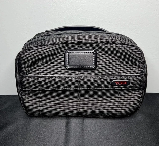 TUMI Black Gen 4.3 Alpha Split Unisex Travel Zip Toiletry Bag Kit 8.75”x5.5”x3.5