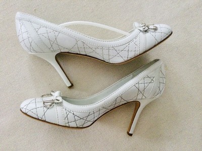 SCARPE DONNA CHRISTIAN Dior 37,5 In Pelle Colore bianco Con Logo “CD” EUR  200,00 - PicClick IT