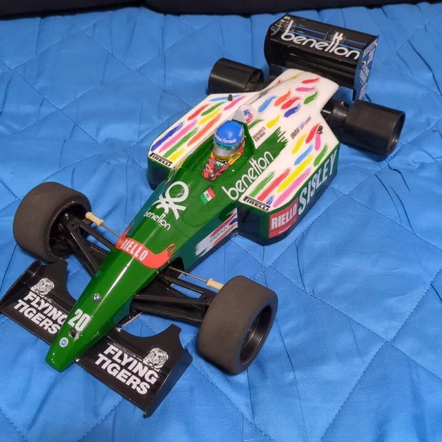 F1 Michael Schumacher Benetton 1994 - Voiture Radio Commandée Dickie 1:18, Occasion